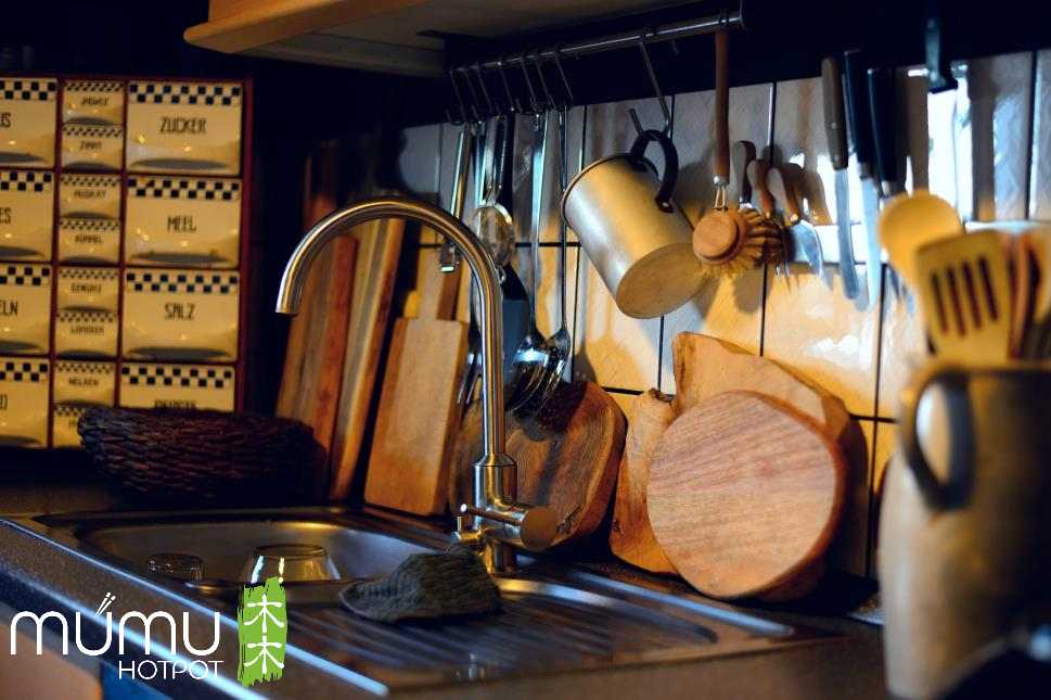 How to Store Cutting Board: Smart Solutions for Space